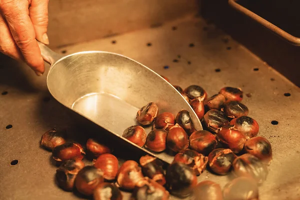 Roasted Chestnuts Metal Scoop Christmas Market — Stock Photo, Image