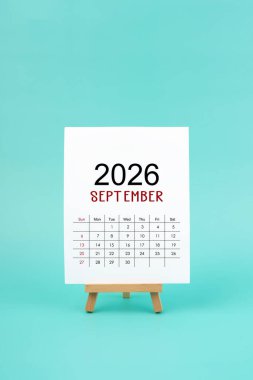 Takvim sayfası Eylül 2026 Yeşil zemin üzerinde beyaz renk.