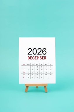 Takvim sayfası Aralık 2026 Yeşil zemin üzerinde beyaz renk.