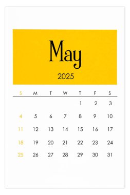Takvim Mayıs 2025 beyaz arkaplanda izole edilmiş düz biçim.