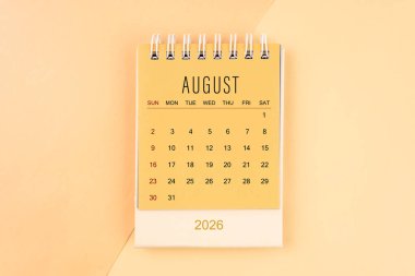 Ağustos 2026 sarı masa takvimi, iş toplantısı konsepti için planlama.