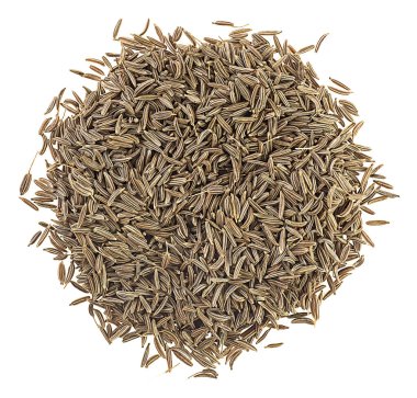 Beyaz arka planda izole edilmiş kimyon tohumu yığını, üst görünüm. Caraway..