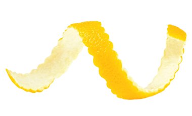 Beyaz arka planda izole edilmiş limon kabuğu. Limonlu mu limonlu mu?.