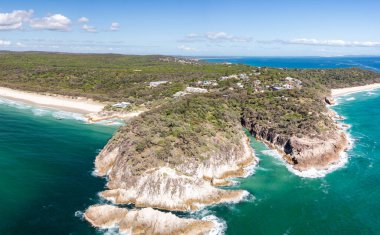 Kuzey Stradbroke Adası, Queensland, Avustralya 'daki Main Beach ve North Gorge.