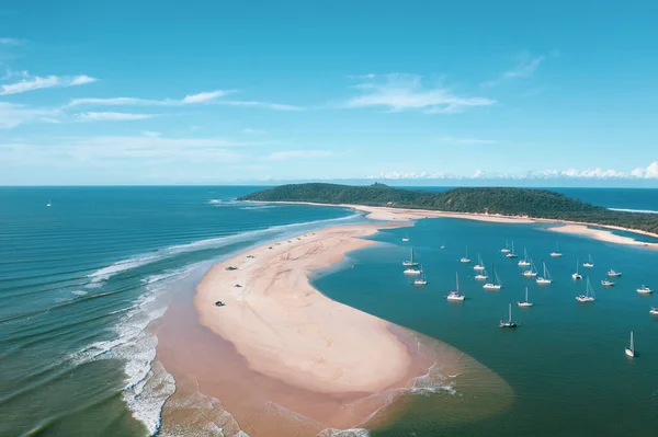Boote Und Geländewagen Strand Von Double Island Point Qld Australien — Stockfoto