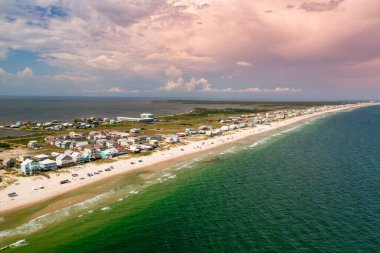 Meksika Körfezi 'ndeki renkli sahil evleri, Alabama, ABD