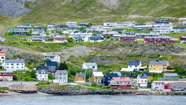 Norveç 'in en kuzeyindeki Honningsvg köyü.