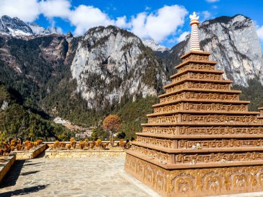 Stupa Pagoda At Bala Village, A Tibetan Mountainous Local Village Isolated From The Outside World Sitting High In The Clouds At Balagezong National Scenic Park In Diqing, Shangri-La County of Yunnan, China clipart