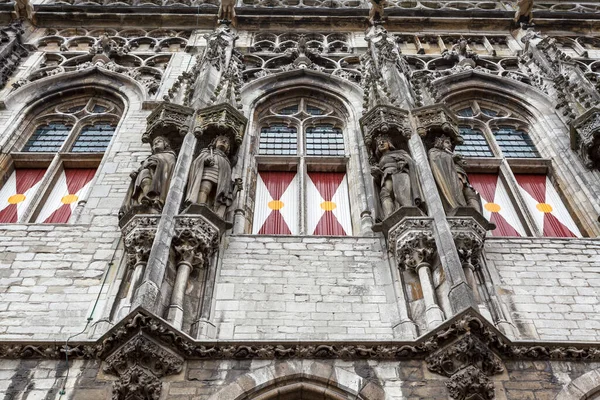 米德尔堡市政厅装饰华丽的立面 — 图库照片