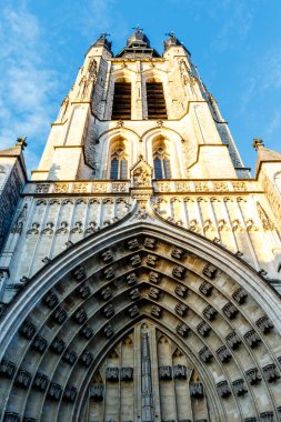 Kortrijk, Courtrai, Flanders, Belçika, Avrupa 'daki Saint Maarten Kilisesi' nin çanı.