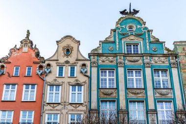 Gdansk, Polonya ve Avrupa 'nın merkezindeki renkli tarihi tüccar evleri.