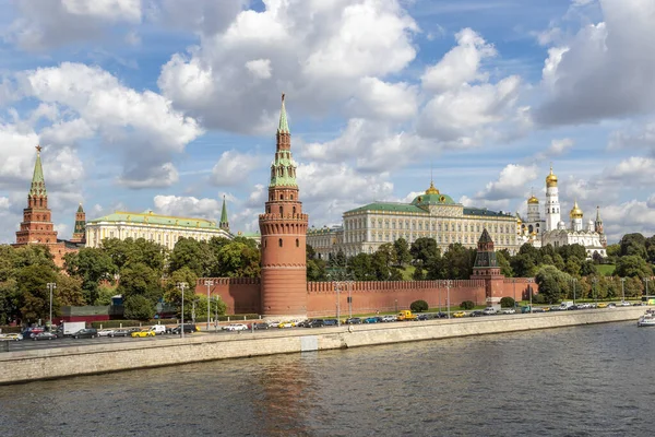 Widok Kreml Pałac Wielkiego Kremla Nad Rzeką Moskwą Rosja Europa — Zdjęcie stockowe