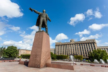 St. Petersburg, Rusya, Avrupa 'daki Moskovskaya Ploshchad (Moskova Meydanı) üzerindeki Lenin Heykeli