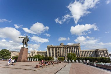 St. Petersburg, Rusya, Avrupa 'daki Moskovskaya Ploshchad (Moskova Meydanı) üzerindeki Lenin Heykeli