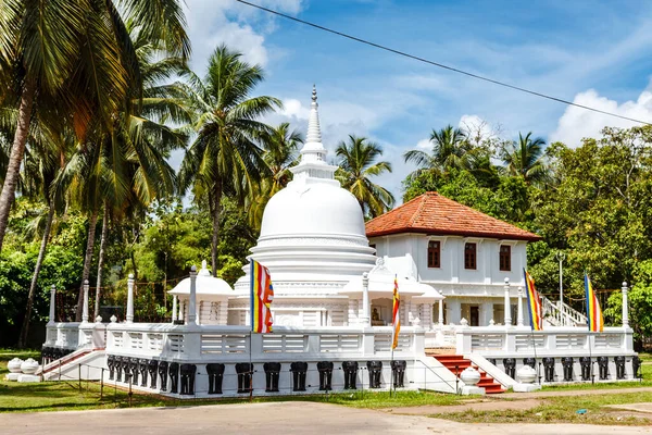 Exterior White Buddhist Pagoda Negombo Sri Lanka Asia — Stock Photo, Image