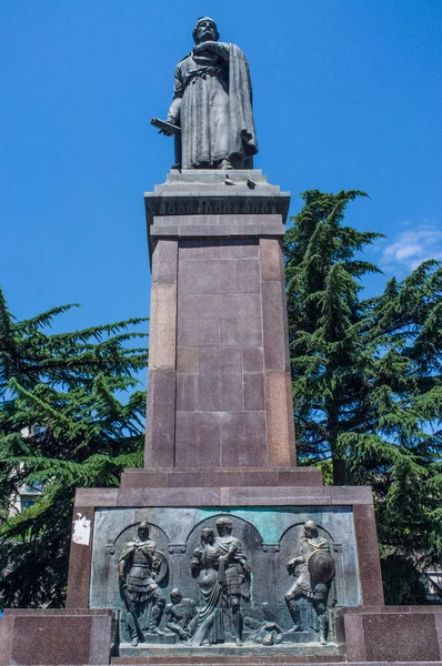 Monumento Dedicado Famoso Poeta Georgiano Shota Rustaveli Tiflis Georgia Europa —  Fotos de Stock