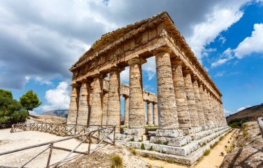 Segesta, Sicilya, İtalya ve Avrupa 'daki Yunan Doriç tapınağı