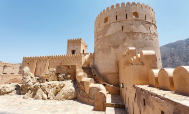 Nakhal Kalesi 'nin dışı, Umman, Arabistan, Orta Doğu