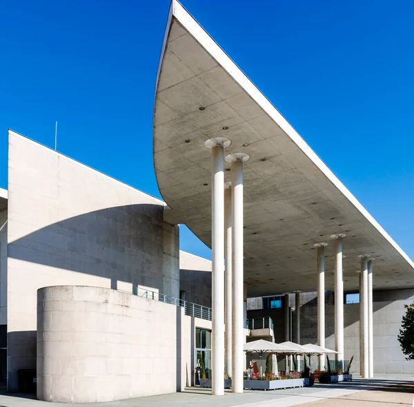 Fachada Del Bundeskunsthalle Museo Arte Moderno Bonn Alemania Europa —  Fotos de Stock