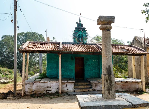 Зеленый Индуистский Лорд Кришна Искушение Столп Деревне Карнатаке Индия Азия — стоковое фото