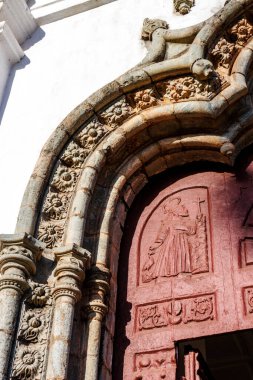 Goa Velha, Goa, Hindistan, Asya 'daki Assisi Katolik Kilisesi Cephesi