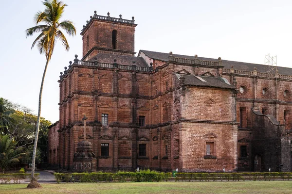 旧ゴア インド アジアのボム イエス大聖堂の外観 — ストック写真