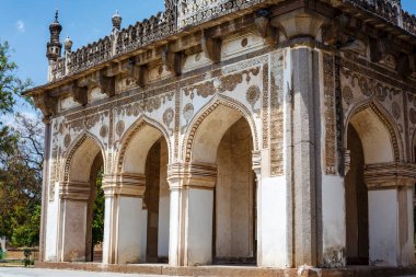 Hakim 'in anıt mezarı, Kutub Shahi Mezarları, Hyderabad, Telangana, Hindistan, Asya