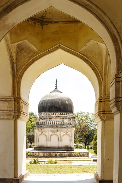 Mausoleum Begum Hayat Baksh Qutub Shahi Tombs Hyderabad Telangana India — стокове фото