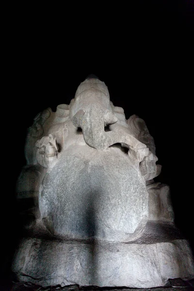 Ganesha Άγαλμα Carevd Έξω Από Ένα Τεράστιο Βράχο Kadalekalu Ganesha — Φωτογραφία Αρχείου