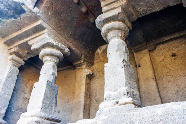 印度马哈拉施特拉邦Ellora山洞Kailasa寺庙的内部 — 图库照片