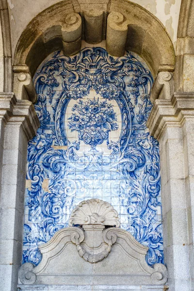 Arco Com Azulejos Azuis Portugueses Centro Antigo Porto Portugal Europa — Fotografia de Stock