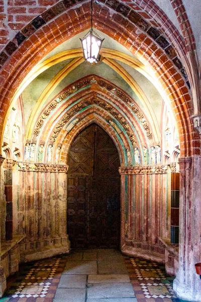 Wooden Door Ornate Arch Malbork Castle Malbork Poland Europe — Stock Photo, Image