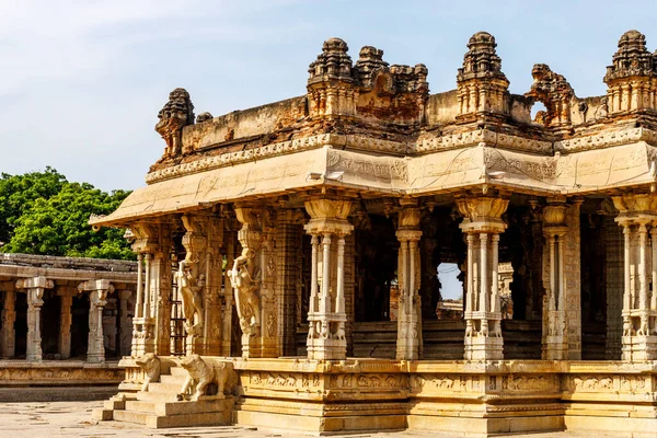 Esterno Del Tempio Sri Virupaksha Con Pilastri Musicali Hampi Karnataka — Foto Stock