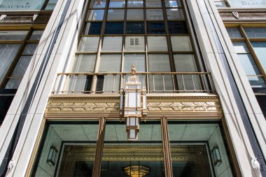 Manhattan, New York, Amerika Birleşik Devletleri 'ndeki sanat deco Fuller binasının cephesi.