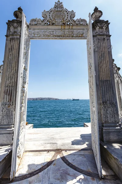 Porten Till Havet Dolmabahce Palats Istanbul Turkiet Europa — Stockfoto