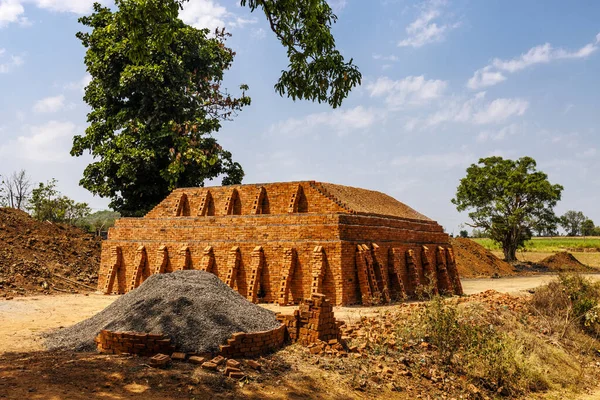 亚洲印度卡纳塔克邦的红土砖厂 — 图库照片
