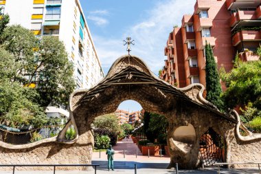 Finca Miralles Gate by Antoni Gaudi, Sarria, Barcelona, Katalonya, İspanya, Avrupa