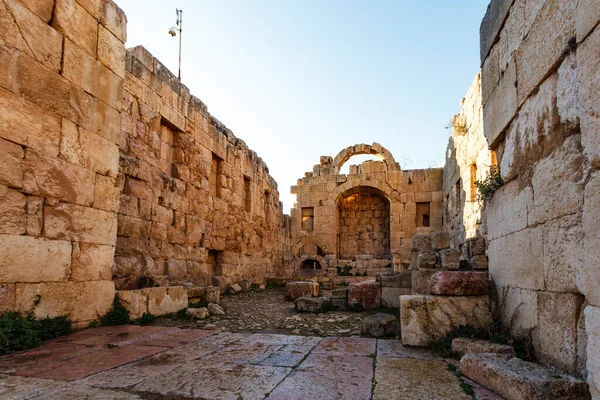 Ruina Del Antiguo Templo Artemisa Jerash Norte Jordania Arabia Medio —  Fotos de Stock