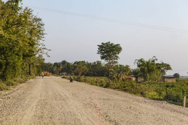 Bhutan sınırından Assam 'a giden yol Guwahati, Assam, Hindistan, Asya