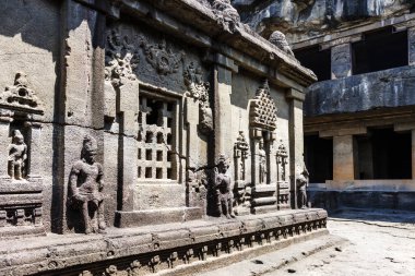 Dashavatara Mağarası, Mağara 15, Ellora Mağaraları, Ellora, Maharashtra, Hindistan, Asya