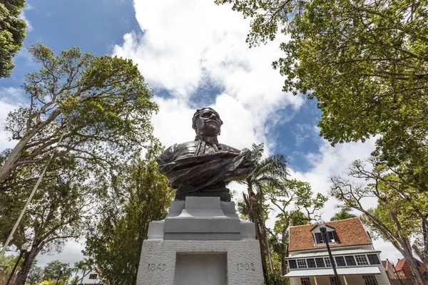 Surinam Valisinin Anıtı (1849-1902) Güney Amerika 'nın Surinam, Paramaribo şehrinin tarihi merkezinde