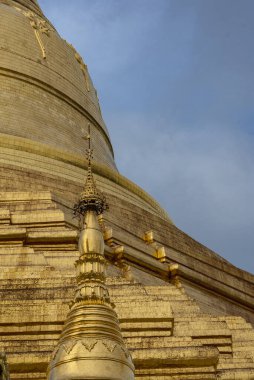 Shwedagon Pagoda 'nın dışı Yangon, Rangoon, Myanmar, Asya' da Altın Pagoda.