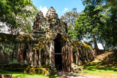 Angkor Thom, Angkor, Siem Reap, Kamboçya, Asya 'nın dev yüzlü kuzey kapısı.