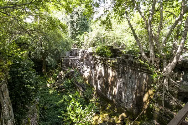 Beng Mealea, Angkor, Kamboçya, Asya harabeleri