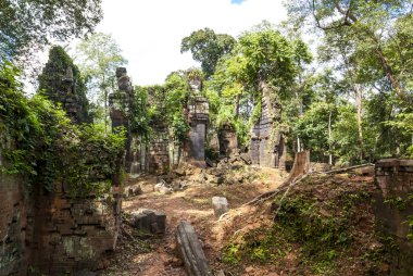Khmer Tapınakları Kaoh Ker Doğu Kasabası Srayong Batı Şehri Preah - Koh Ker, Angkor, Kamboçya - Asya