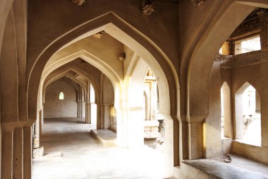 Hampi, Karnataka, Hindistan ve Asya 'daki Kraliçe Hamamının İçi