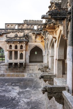 Hampi, Karnataka, Hindistan ve Asya 'daki Kraliçe Hamamının İçi