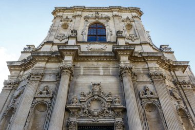 Lecce, Apulia, İtalya, Avrupa 'daki Saint Clare Kilisesi' nin süslü görünüşü