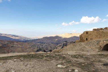 Ortadoğu, Ürdün 'deki Kerak şatosunun dışı.