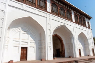 Delhi, Hindistan ve Asya 'daki Kızıl Kale' deki Naubat Khana 'nın (Davul Evi) dışı.